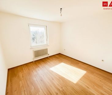 Großzügige & modernisierte Familienwohnung in grüner Lage! - Photo 1