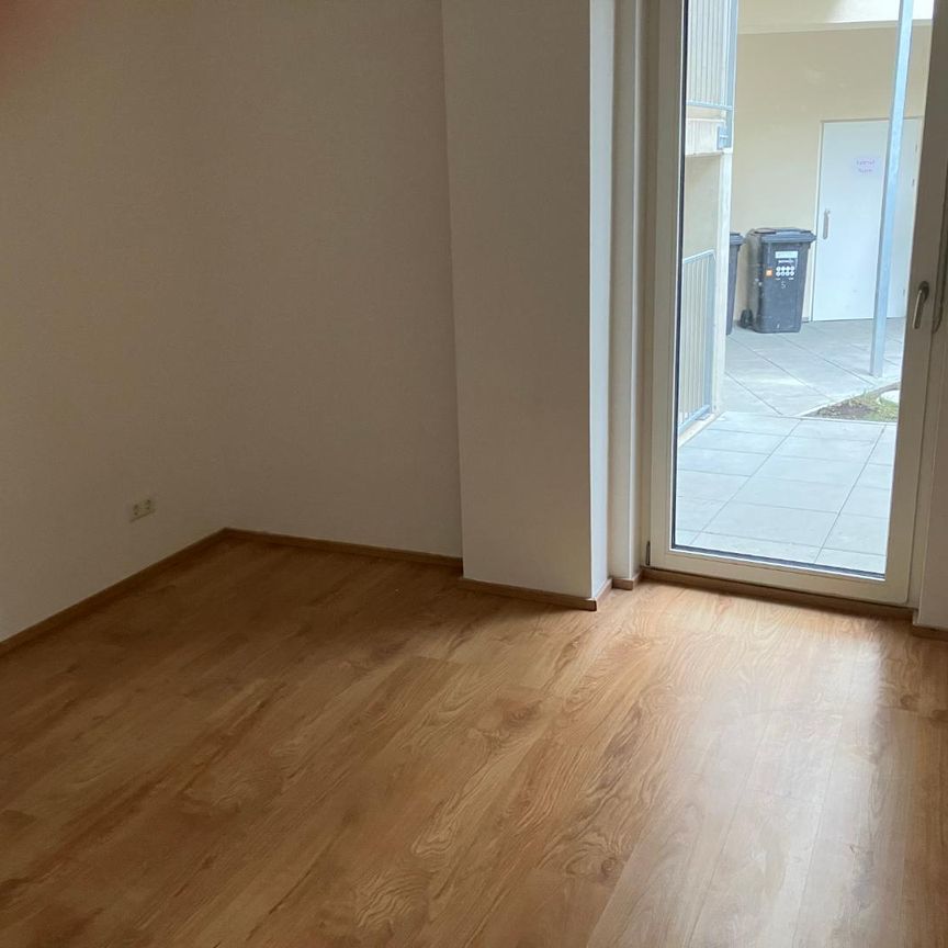 Stadthaus - Metahofgasse 5; 3 Zimmer Wohnung mit Terrasse TOP 1, [GF,MHG] - Photo 1