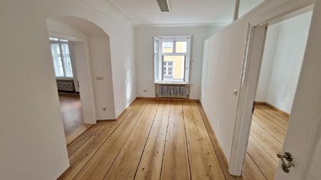 Denkmalgeschützte 3 Zimmer-Wohnung in der Altstadt - Photo 4