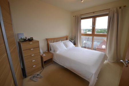 2 bedroom apartment to rent - Photo 5