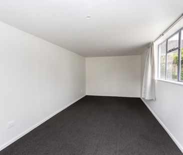 Student Property Upper Riccarton 6 Bedrooms 2 Bathrooms - Photo 1