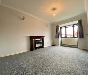 2 bedroom semi-detached house to rent - Photo 2