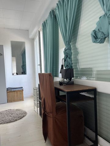 Location Appartement 5 pièces 72m² TALENCE 33400 - Photo 3