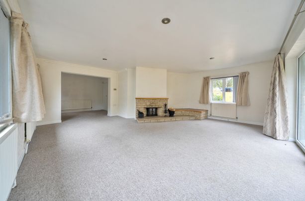 3 bedroom detached bungalow to rent - Photo 1