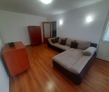 Drumul Taberei, Piata Valea Ialomitei - Fotografie 2