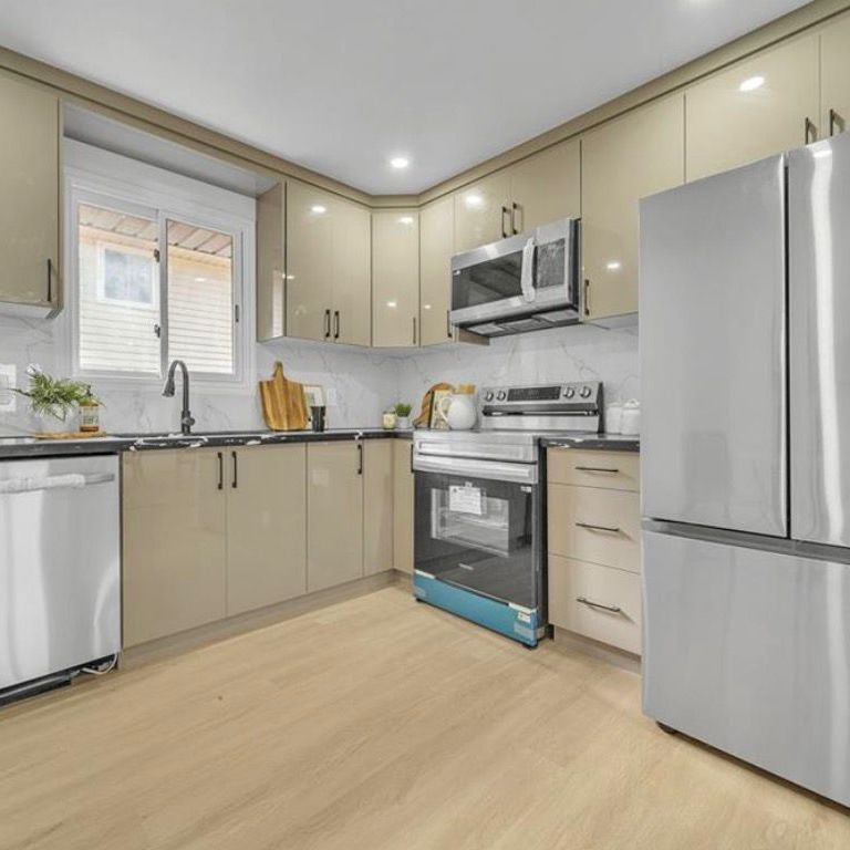 For Lease - 46 Bonaparte Lane, London East, Ontario - Photo 1