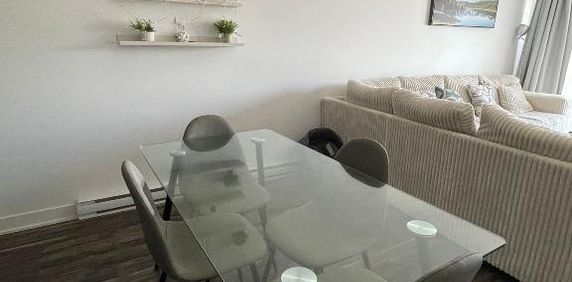 Condo 4 1/2 + Den | Occupation Immédiate - Photo 2