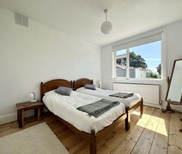 3 bedroom detached bungalow to rent - Photo 3