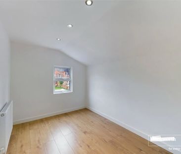 3 Bed Terraced House, Donnington Gardens, RG1 - Photo 4