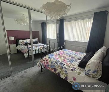 3 bedroom detached house to rent - Photo 4