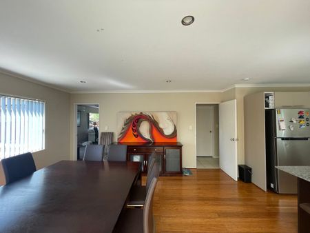 Flat Bush - Photo 4