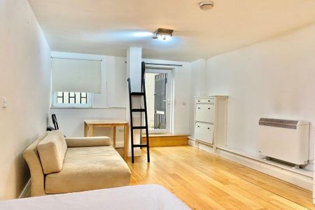 Studio to rent - Photo 2