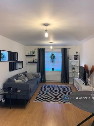 2 bedroom flat to rent - Photo 1