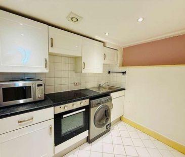 Finchley Road, London, NW11 - Photo 6