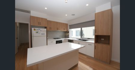 Modern and Easy Living - Photo 5