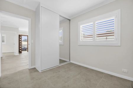 New Garden Flat – Modern Coastal Living - Photo 2