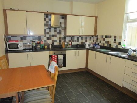 WOODSTOCK ROAD - Double Bedroom To Let, Shared House, Belfast, BT6 8PW - Photo 5