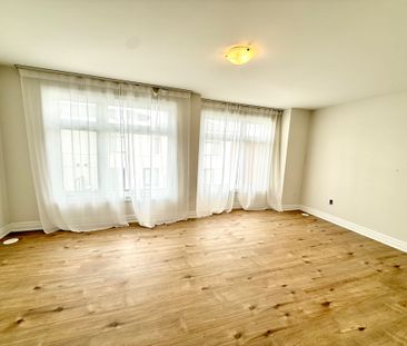 For Lease - 33 Thomas Armstrong Lane, Richmond Hill, Ontario - Photo 2