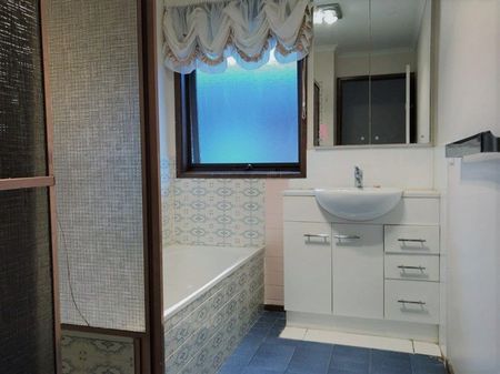 91 Cabernet Crescent, Bundoora VIC 3083 - House For Rent | Domain - Photo 2