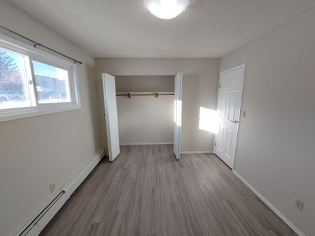 1 Bedroom Unit in Mature Area of Downtown! - Photo 5