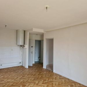 Location appartement t3 43 m² à Langogne (48300) - Photo 2