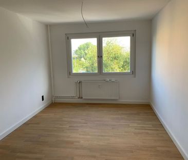 Mitte: LUXUS 3-Zi-Wohnung mit BALKON - befristet für max. 2 Jahre p... - Photo 6