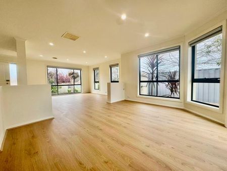 44 Ayrton Street, Gungahlin ACT 2912 - House For Rent | Domain - Photo 4