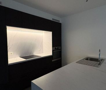 Appartement te huur in Genk voor € 1.050 met 2 slaapkamers - Photo 5