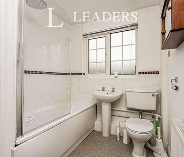 Linden Grove, Lindfield, RH16 - Photo 6