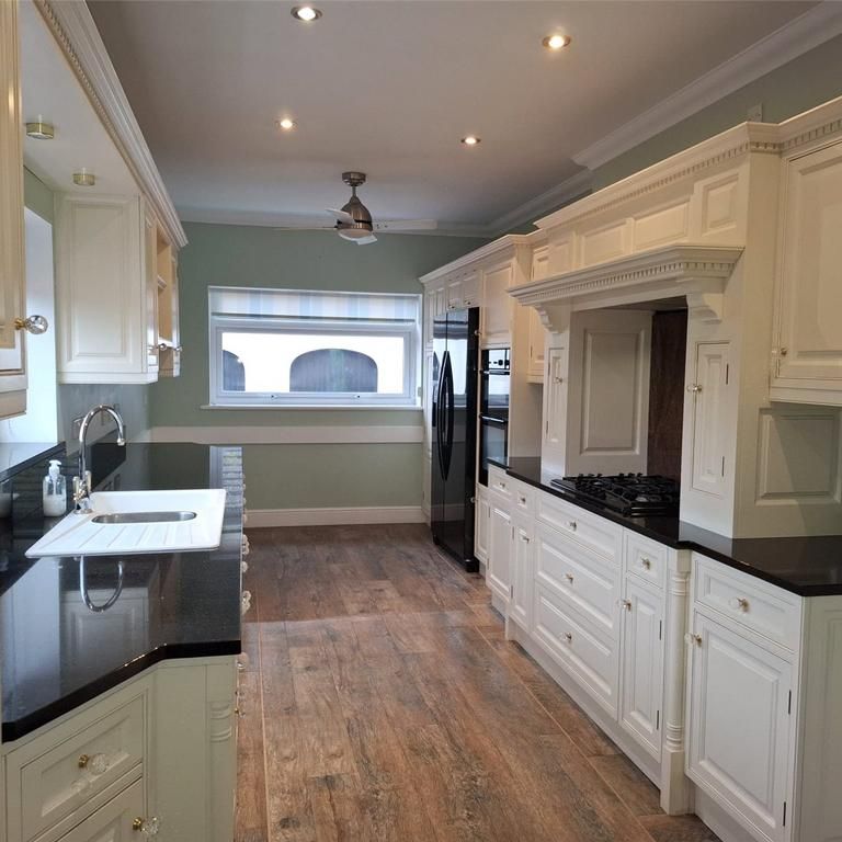2 bedroom detached house to rent - Photo 1