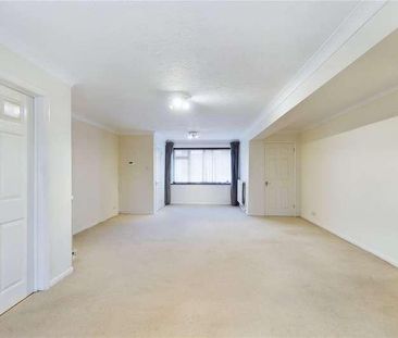 Askew Drive, Spencers Wood, Reading, Berkshire, RG7 - Photo 1