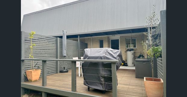 Modernised Mountain Living - Photo 1