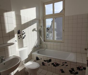 Helle Dachgeschosswohnung in Recklinghausen mit 3,5 Zimmern - Foto 3