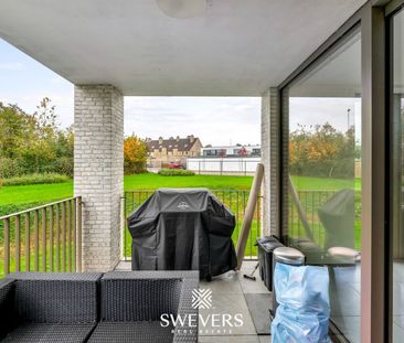 Modern appartement met twee slaapkamers en een gezellig terras buit... - Photo 2