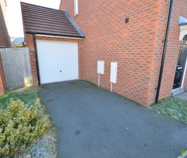 Surrey Drive, Stoke Village, Coventry, West Midlands, CV3 1PL - Photo 3