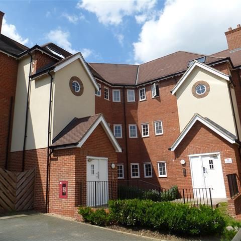 Wroughton Road, Aylesbury, Wendover - Photo 1