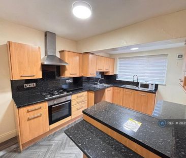 2 bedroom maisonette to rent - Photo 6