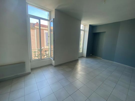 NIMES / NOTRE DAME - T2 LUMINEUX - Photo 1