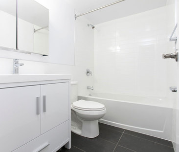 For Lease - 6200 Bathurst Street Unit# 409, Toronto, Ontario - Photo 1