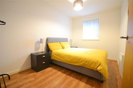 2 bedroom apartment to rent - Photo 4