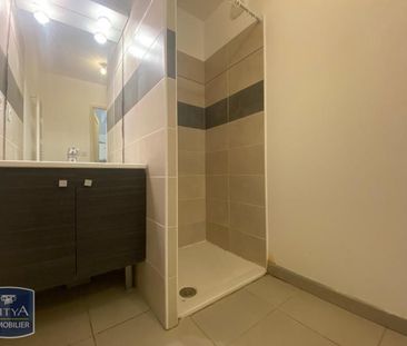 Location Appartement 2 pièces 41m² VILLENEUVE LES AVIGNON 30400 - Photo 4
