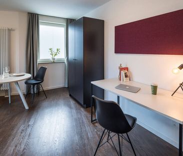 DIE ZIMMEREI | All-inclusive: möblierte Wohnung in Mitte - ideal fü... - Photo 1