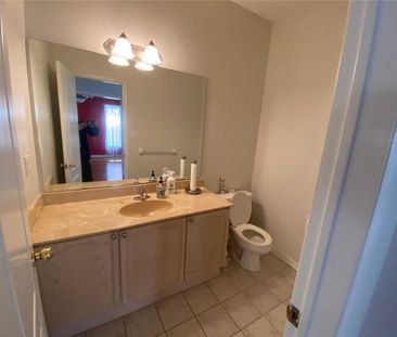 For Lease - 6 Nantucket Level 1&2 Drive, Richmond Hill, Ontario - Photo 4