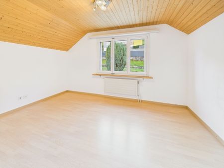 Einladendes 5-Zimmer Einfamilienhaus mit fantastischem Ausblick in Murg, Kanton SG - Photo 4