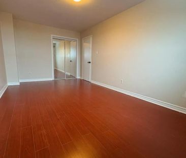 38 ROYAL SALISBURY WAY - Photo 4