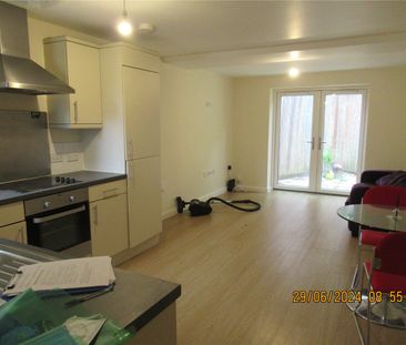 Student Properties to Let - Photo 5