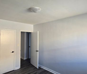 For Lease - 300 Montrave Avenue Unit# 8, Oshawa, Ontario - Photo 6