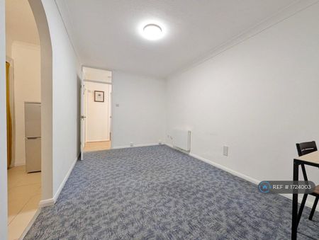 1 bedroom maisonette to rent - Photo 2