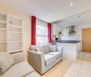 4 bedroom flat to rent - Photo 3