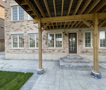 For Lease - 212 Scrivener Drive, Aurora, Ontario - Photo 5